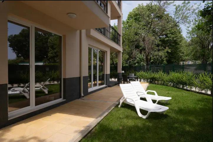 Garden Apartment Fichoza 1 - 80 M From The See Varna Luaran gambar